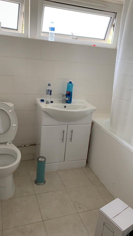 Double Single room near Devons Road 