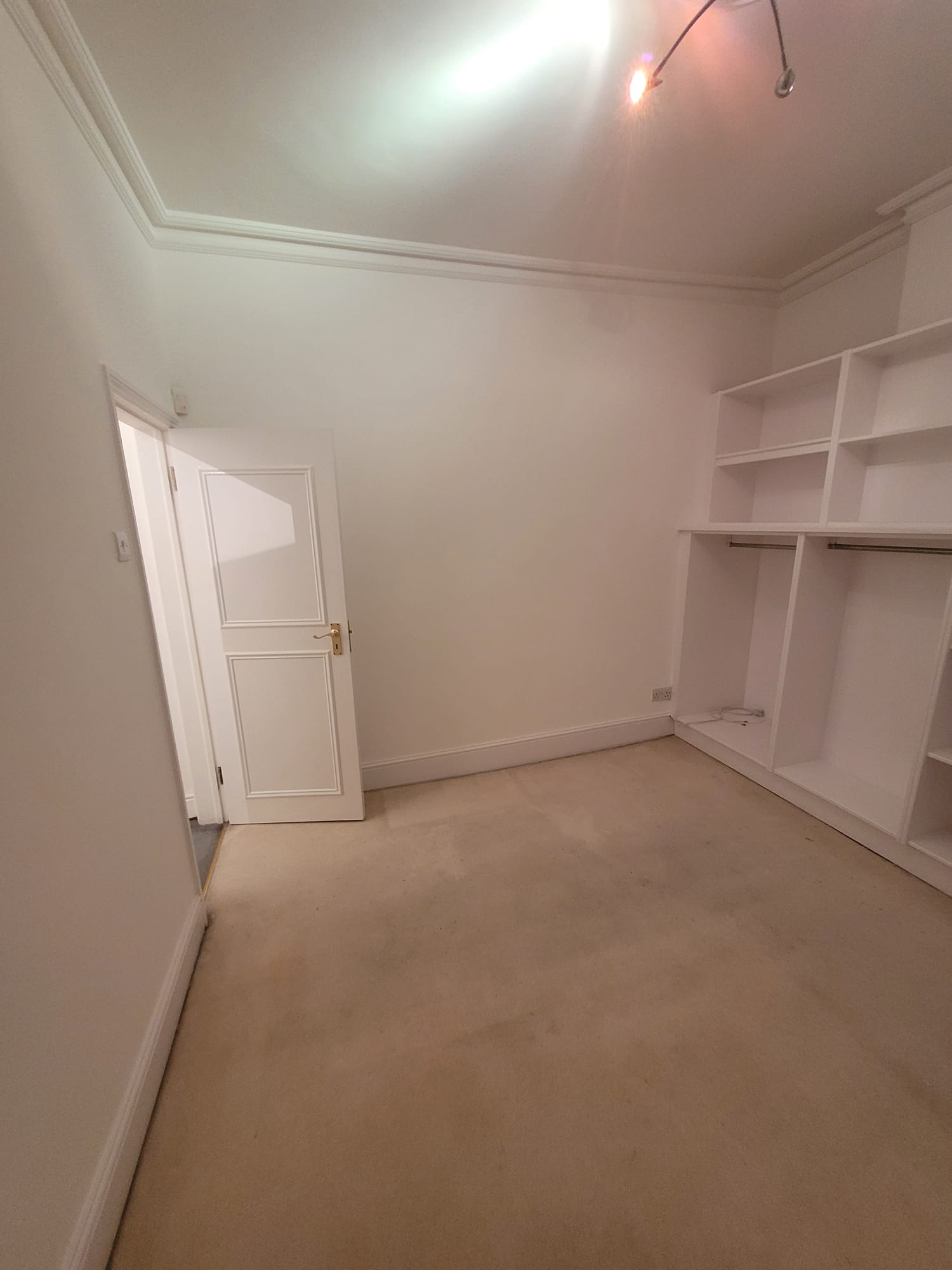 Luxury Apartment - Bills included 