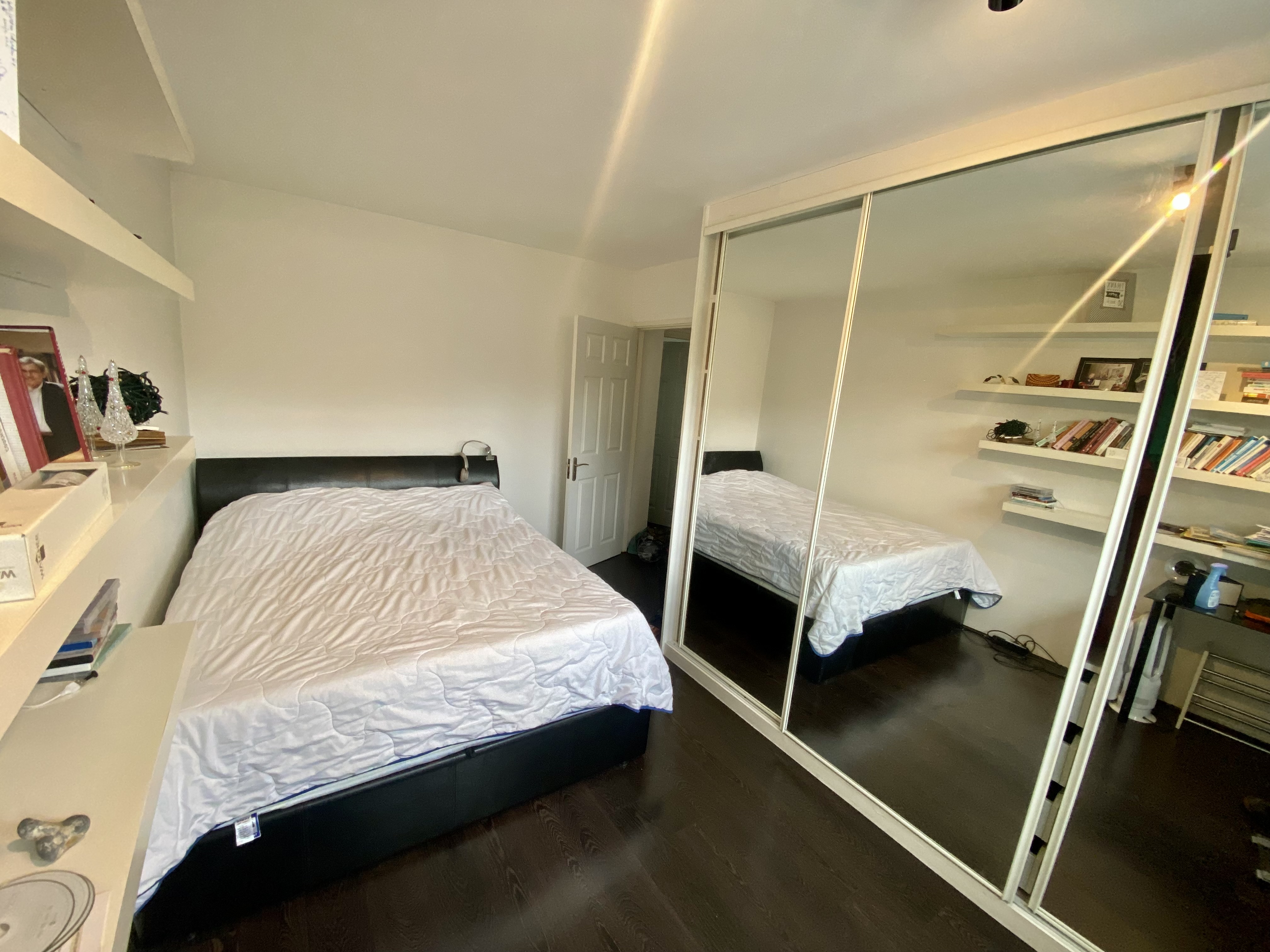Double room in Canada Water/ Surrey Quays 