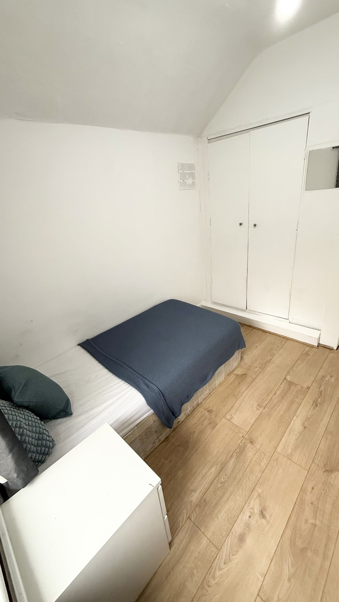 2ROOMS IN A REFURBISHED HOUSE