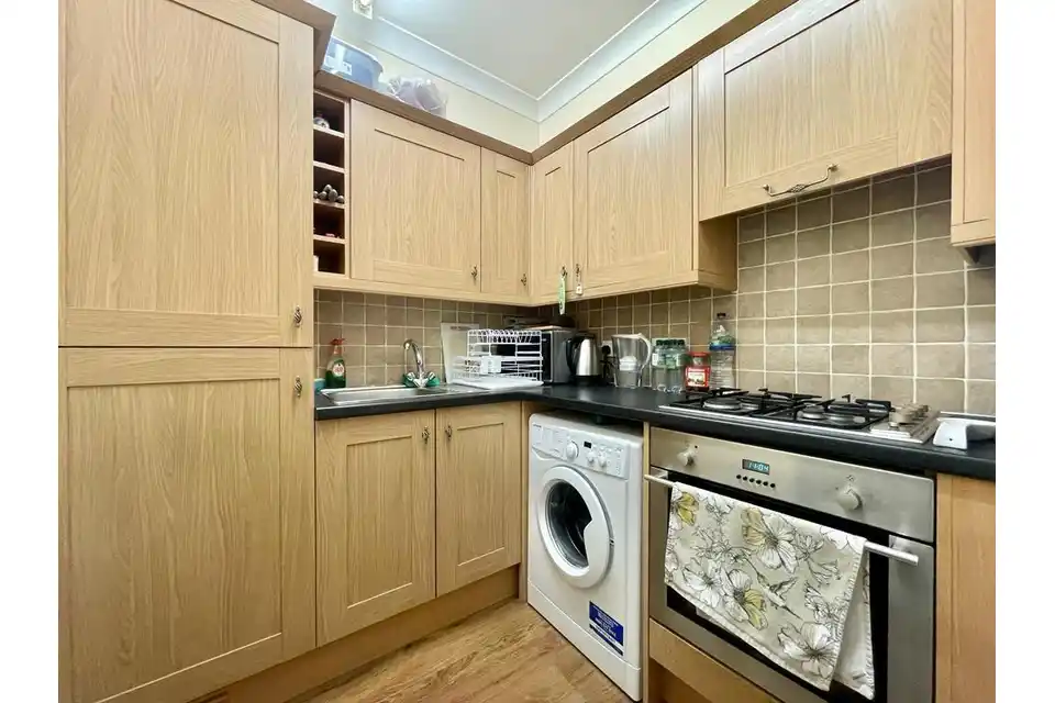 Affordable one bedroom in Park Road, Regent's Park