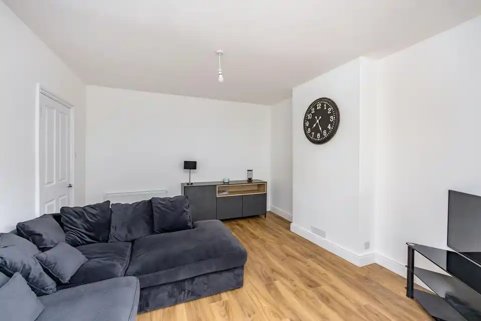 Affordable one bedroom in Park Road, Regent's Park