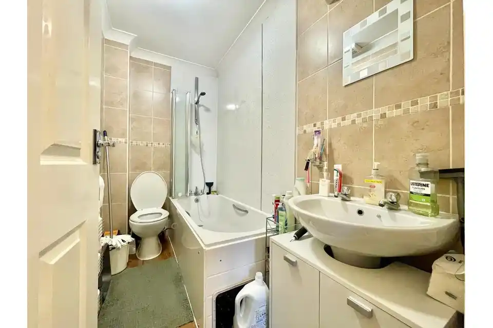 Affordable one bedroom in Park Road, Regent's Park
