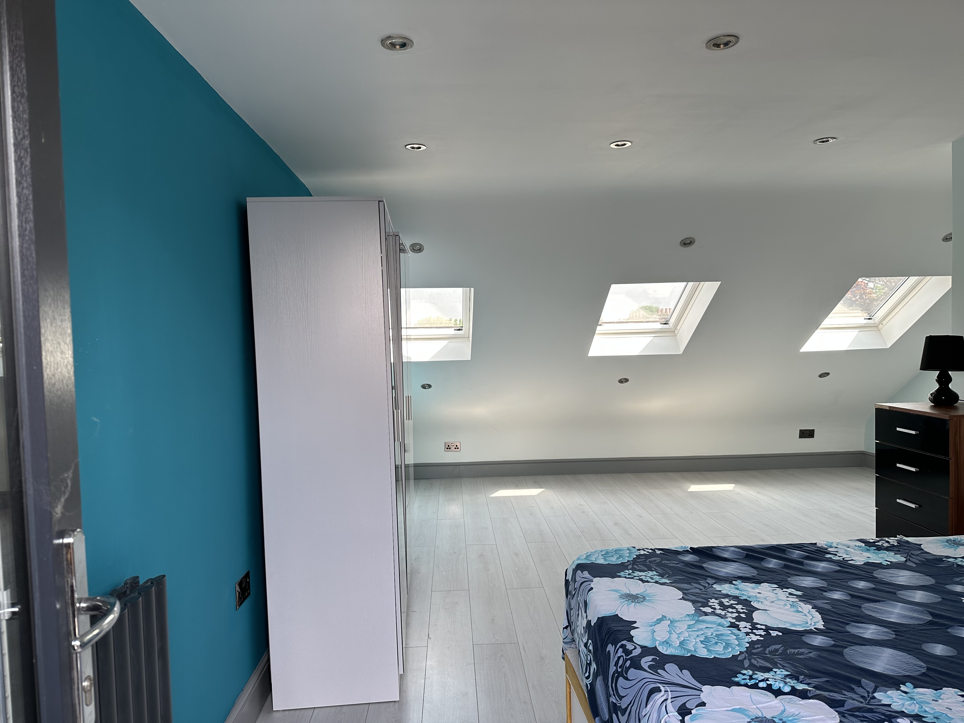 Fantastic Large room to let close to Plaistow/Stratford