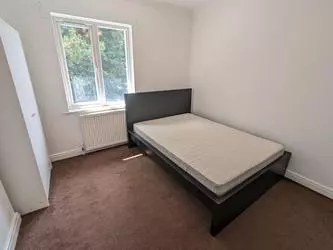 Double room near Finch Close Neasden