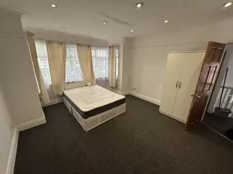 Double room in Wembley