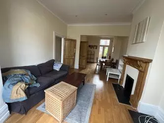 4 bedroom house to rent in Brewster Gardens