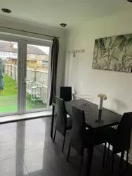 Double room to rent Drew Garden