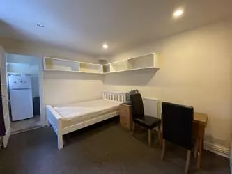 Studio to rent in  PERCY ROAD