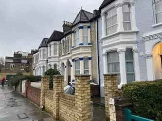Studio to rent in  PERCY ROAD