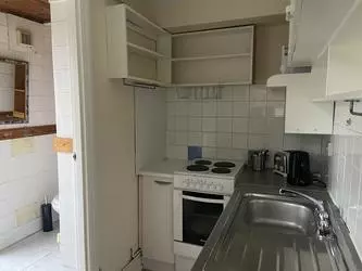 Studio to rent in  PERCY ROAD