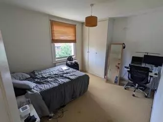 2 bedroom flat to rent Fordwych Road