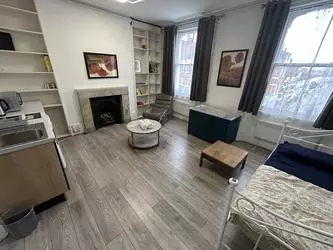 Double room near Goldhawk Road