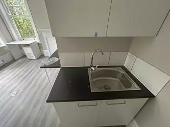 Studio to rent Hornsey Lane