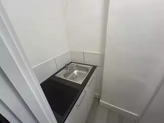 Studio to rent Hornsey Lane