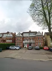 Double in a flat share to rent Ballards Lan
