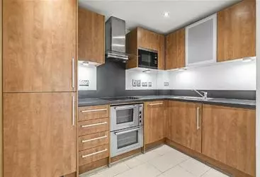Double flat to rent in Seven Kings Way
