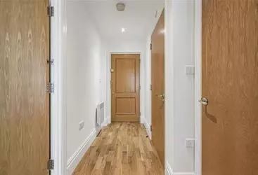 Double flat to rent in Seven Kings Way