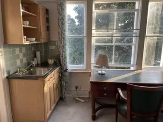 1 bedroom in a flat share to rent