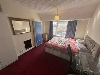Double room in GREENFORD