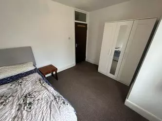 Double room in GREENFORD