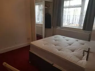 Double room to rent Woodberry Avenu