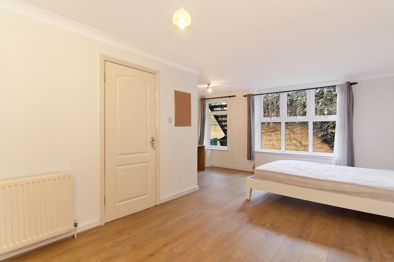 New House TOWER BRIDGE 