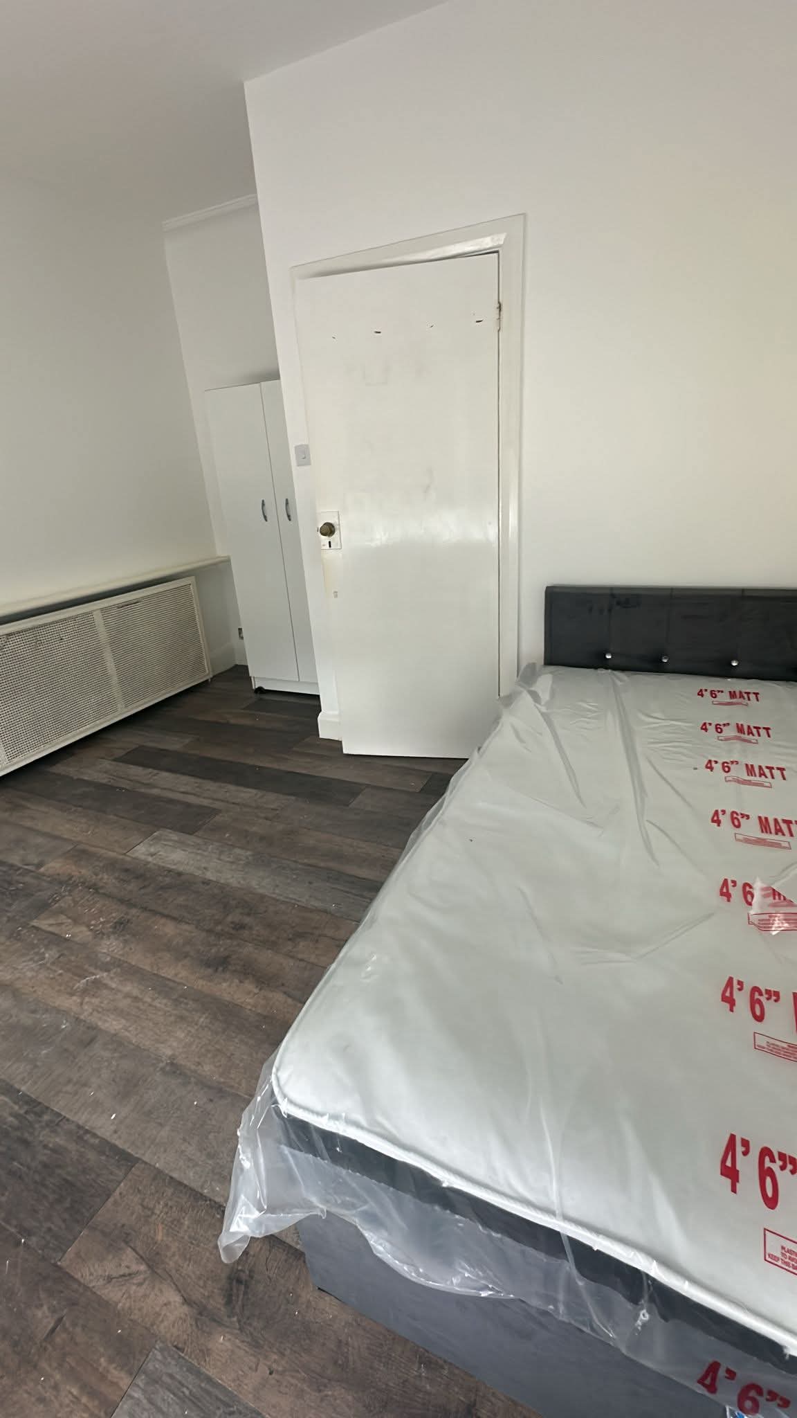 Room to rent in london uk   Rent–799£/Month  