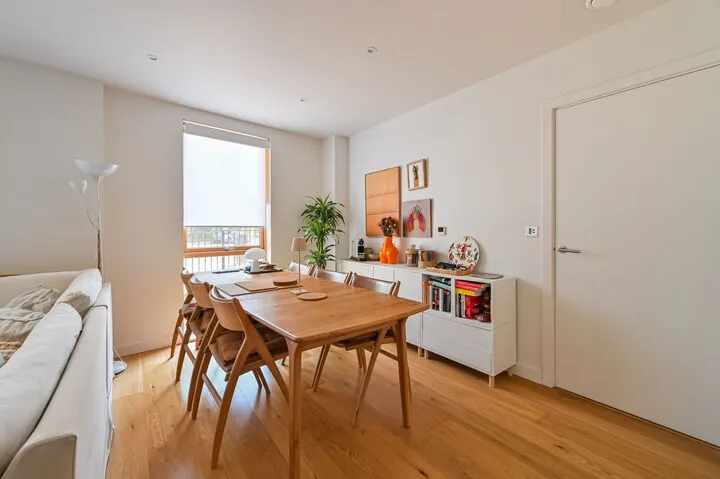 Charming 2 bedroom flat in Canonbury Place, London, N1 2NN