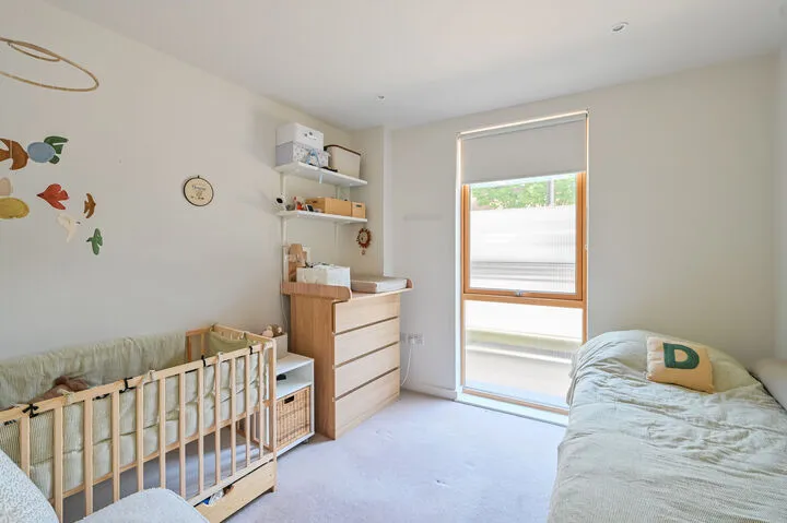 Charming 2 bedroom flat in Canonbury Place, London, N1 2NN