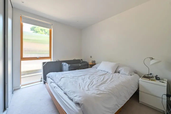 Charming 2 bedroom flat in Canonbury Place, London, N1 2NN