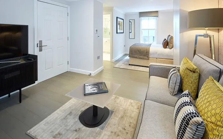 AWEOME ONE BEDROOM FLAT IN NEWBURY STREET, LONDON EC1A 7HU