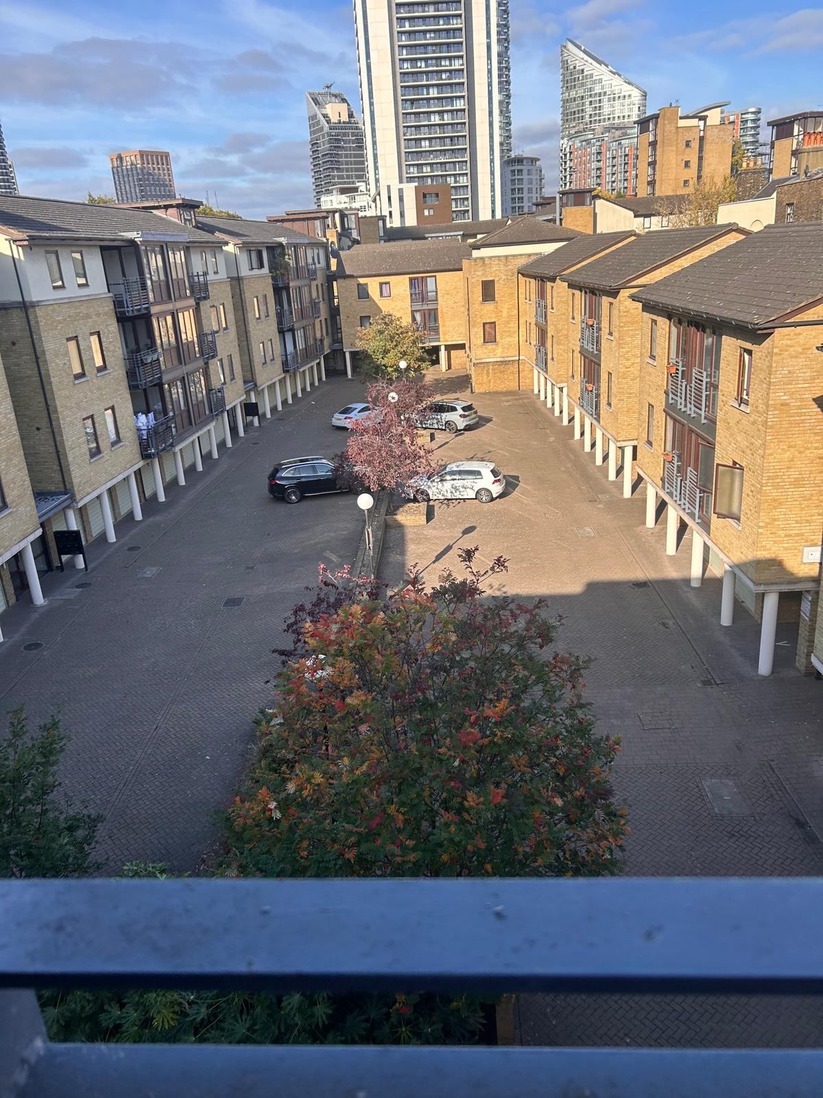 ✨ Lovely & Bright Ensuite Room in Canary Wharf  ✨