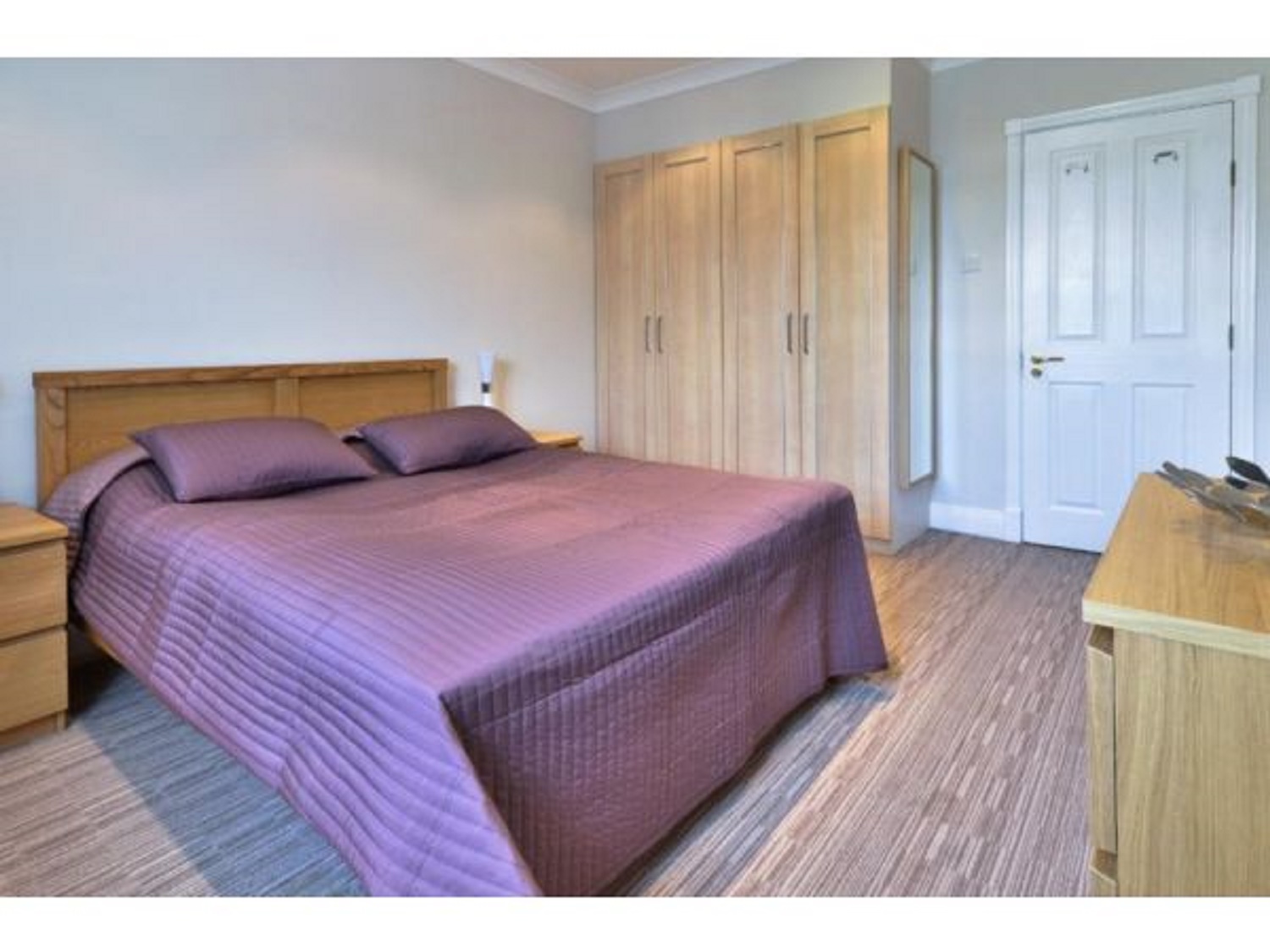 Spacious double bedroom in London SW7 for rent