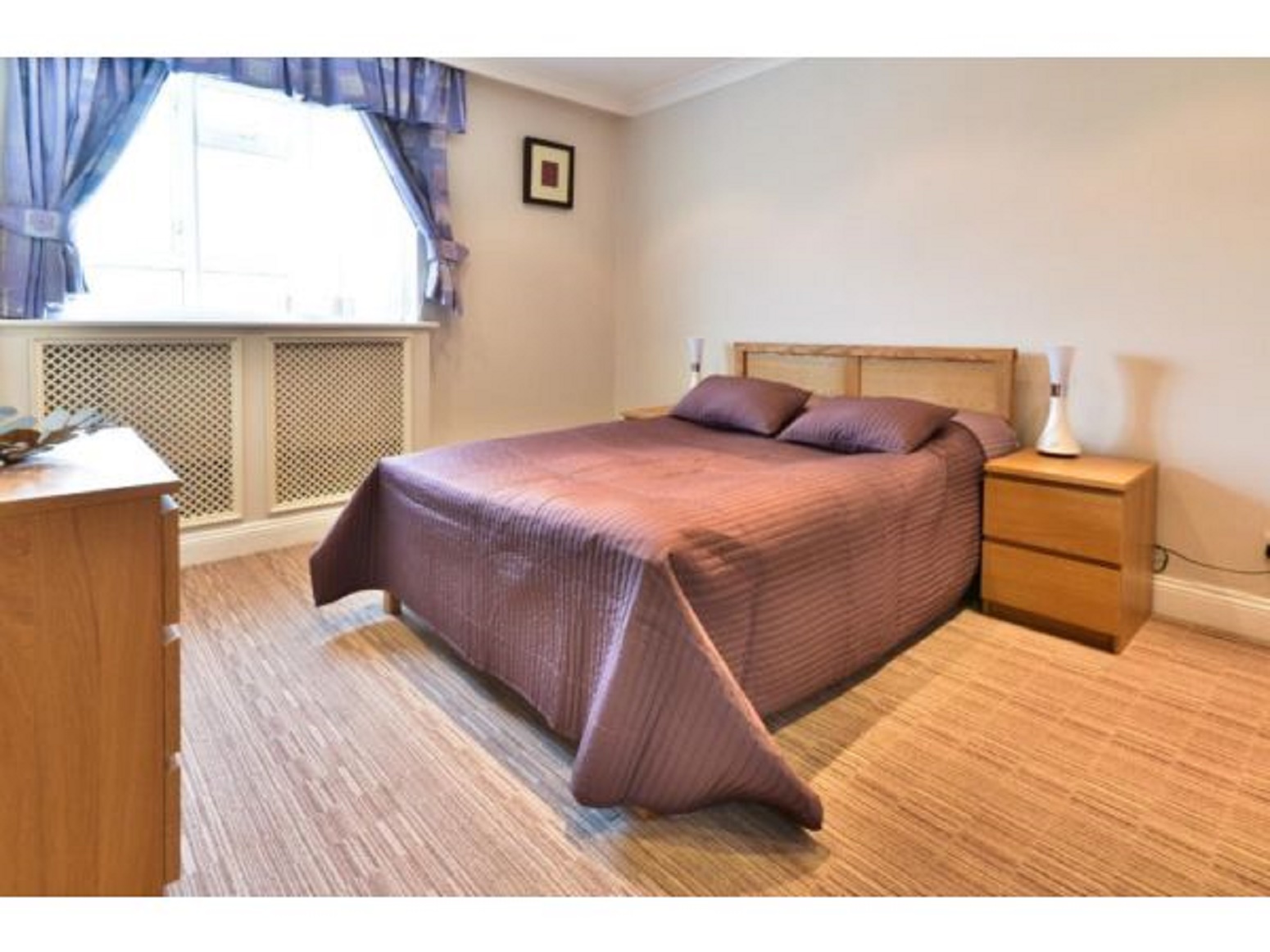 Spacious double bedroom in London SW7 for rent