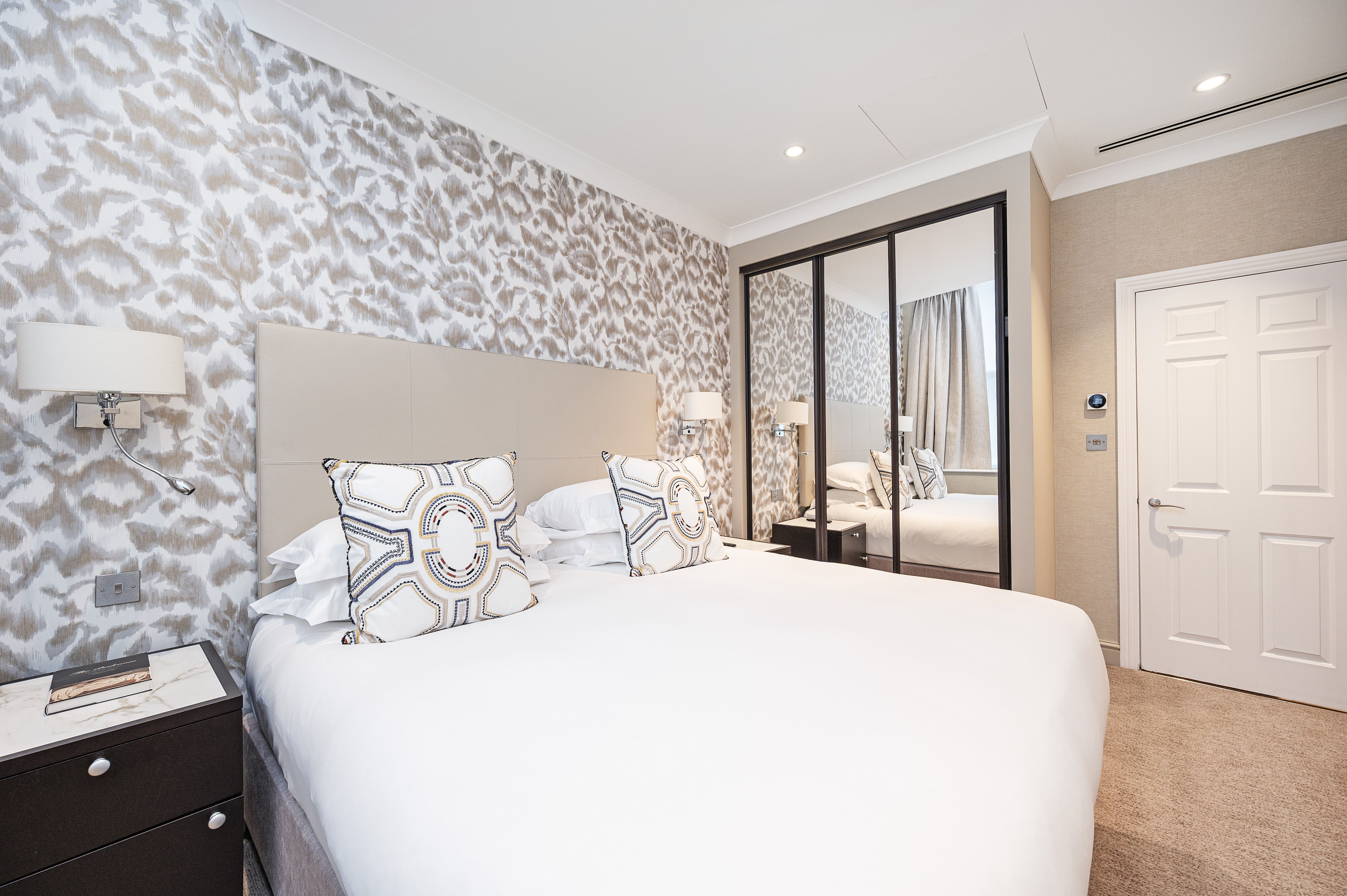 Bright and Elegant one bedroom flat