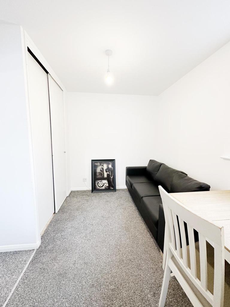 Double room in John silkin