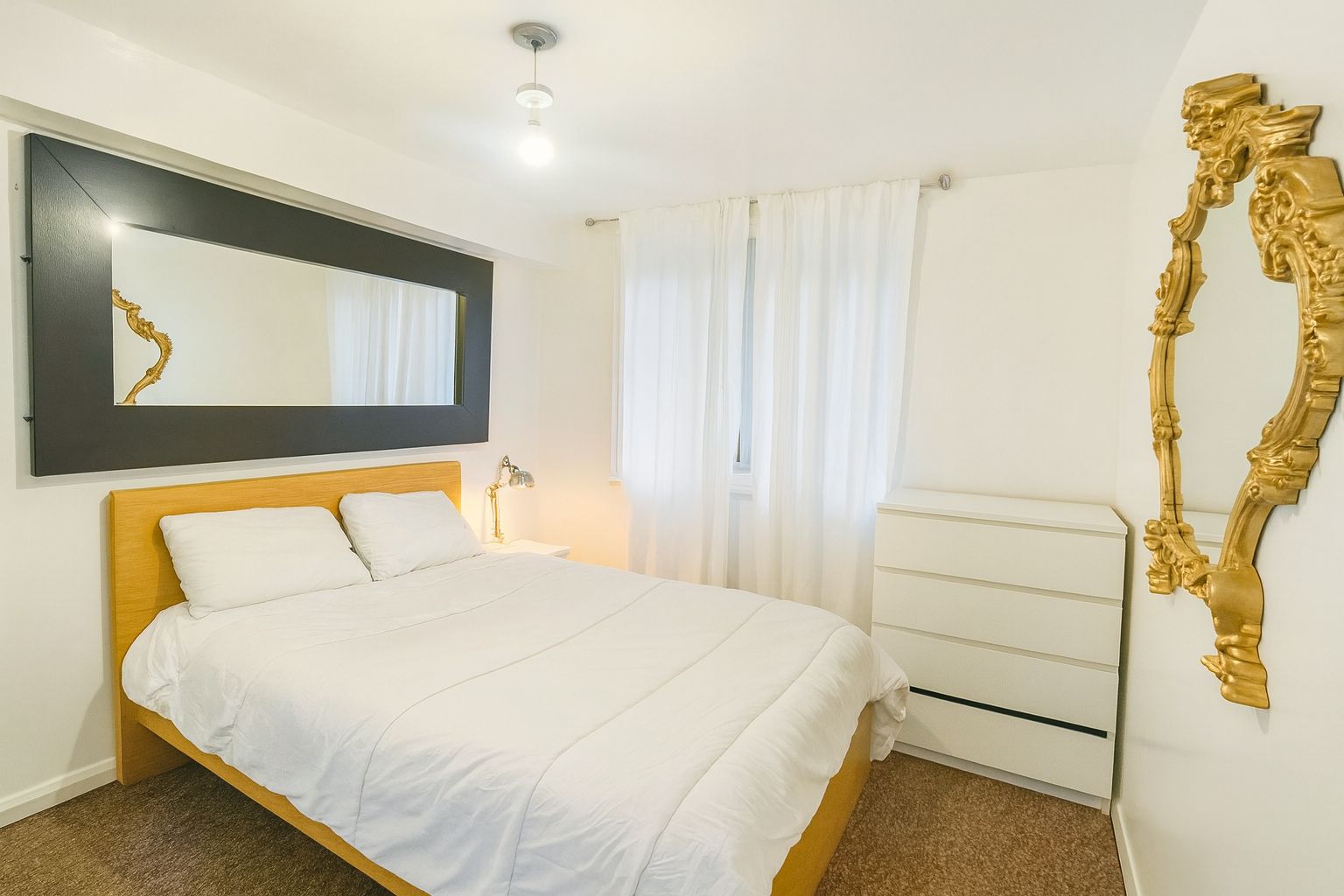 Double Room with Bills Included