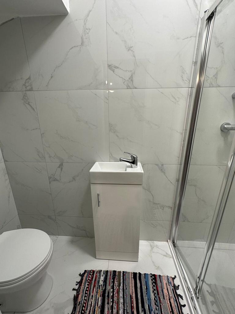 Double rooms in TOTTENHAM