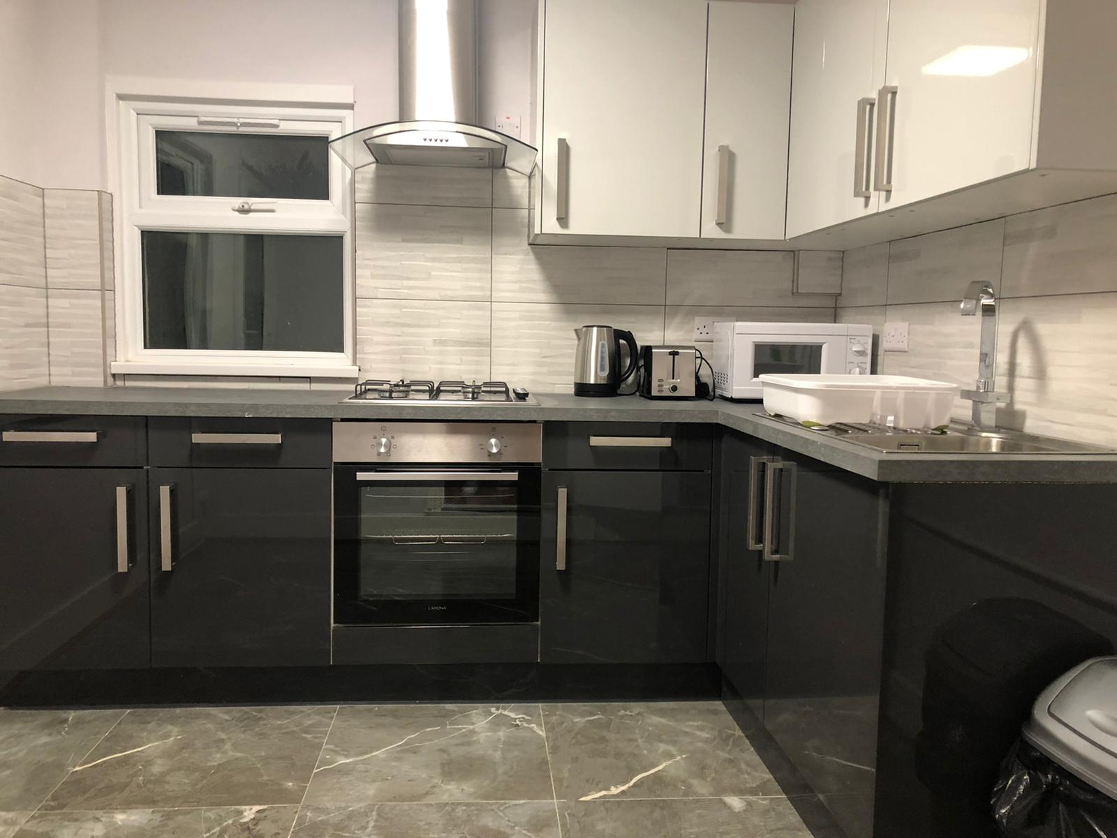 Double room in Bruce Grove