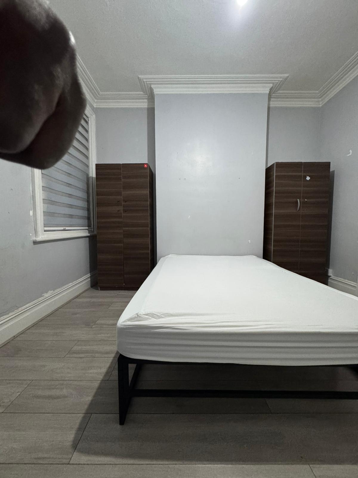 Double room in BRUCE GROVE Higham Road