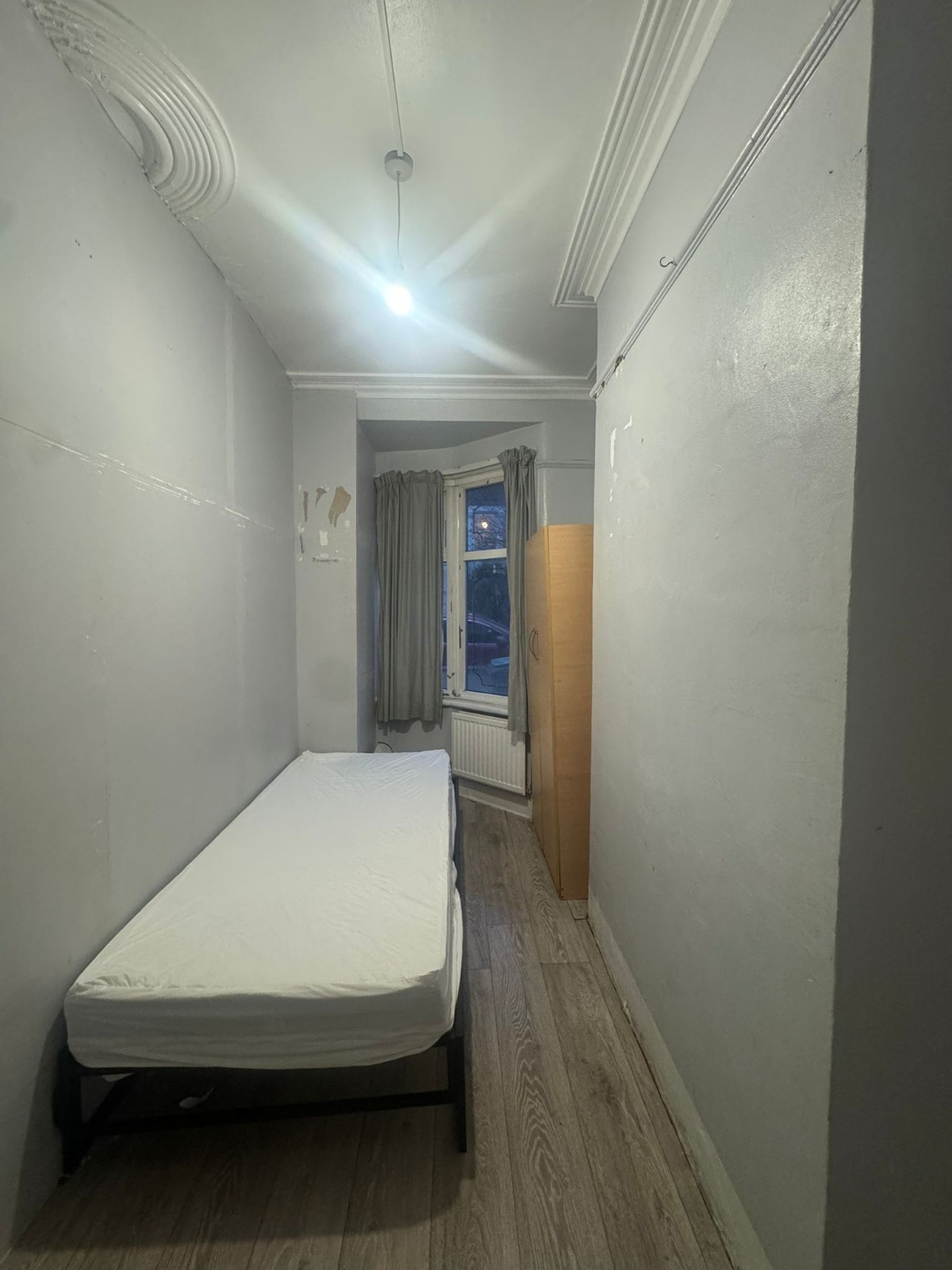 Double room in SEVEN SISTES Gloucester Road