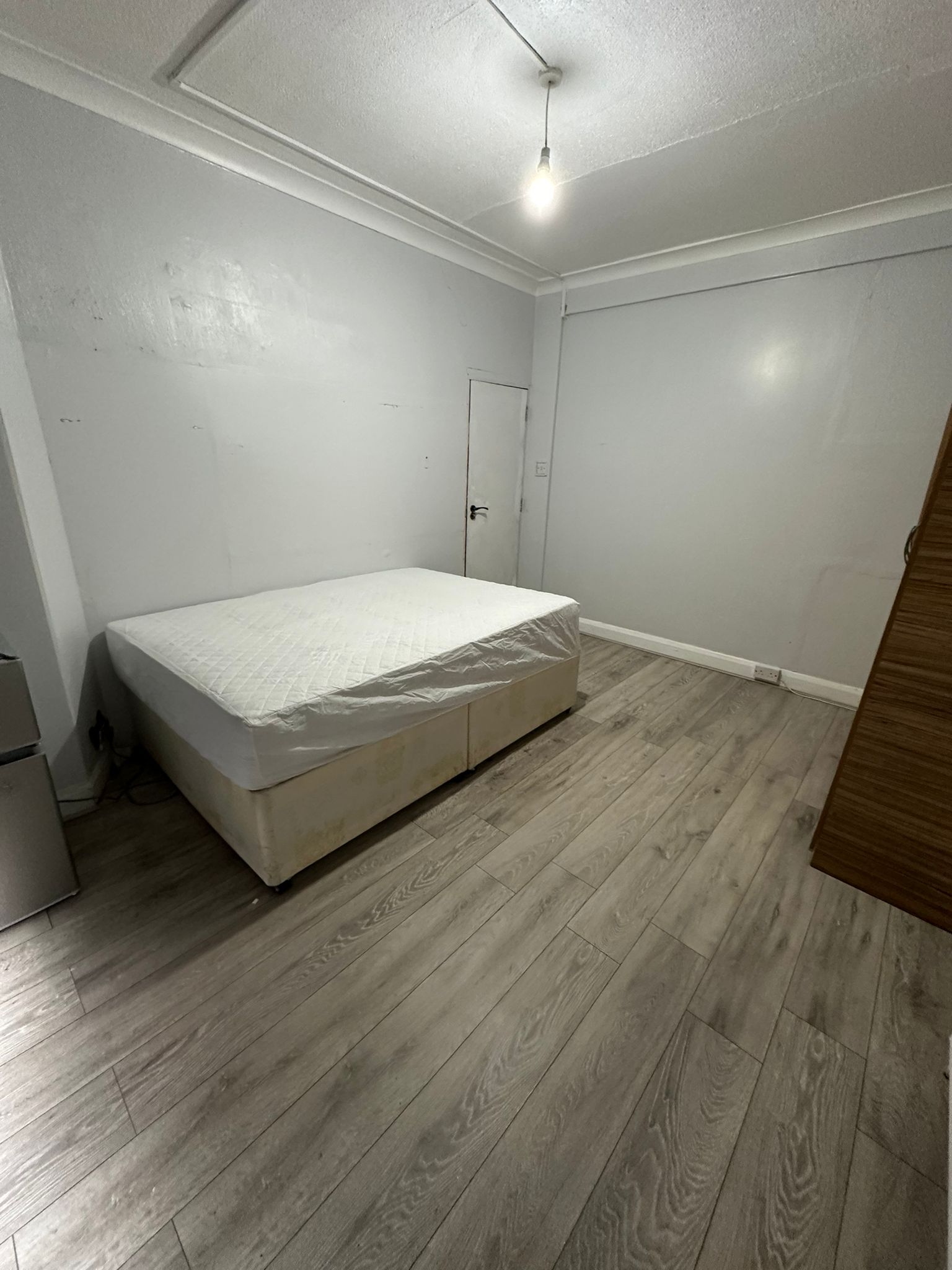 Double room in BRUCE GROVE Lordship Lane (Couples ok)