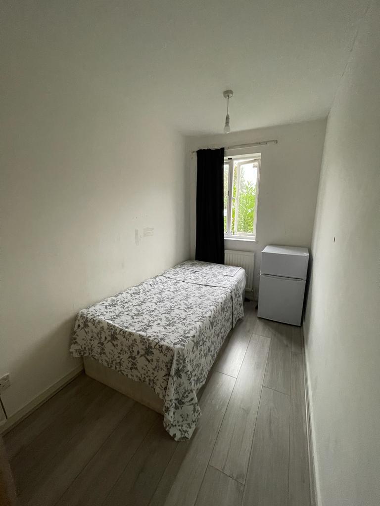 Double room in Seven Sisters 