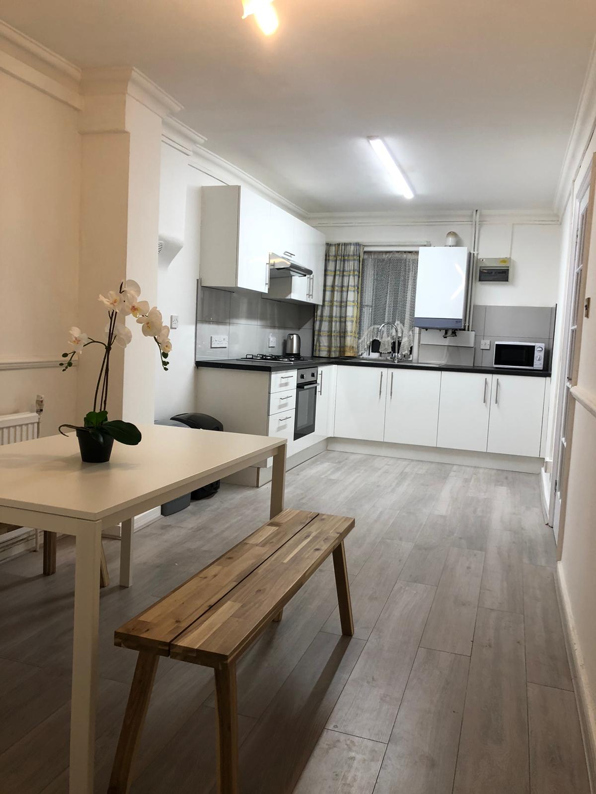 Double room in Seven Sisters 