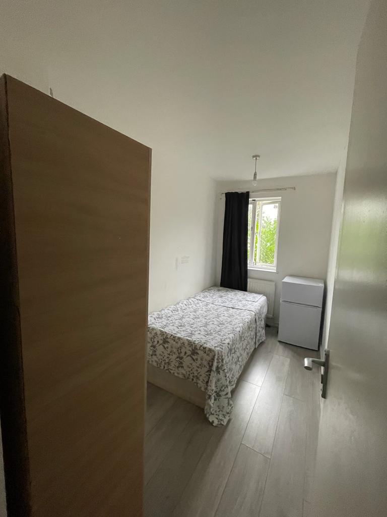 Double room in Seven Sisters 