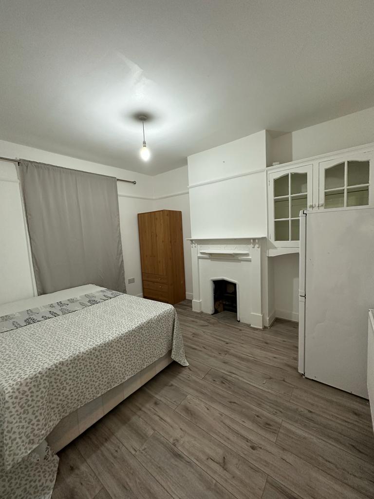 Double room in Tottenham Hale