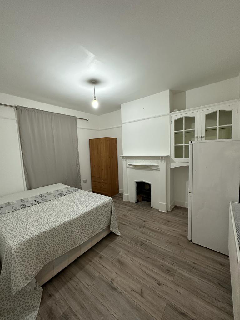 Double room in Tottenham Hale