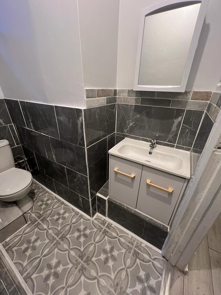 Double/ single room in WOOD GREEN