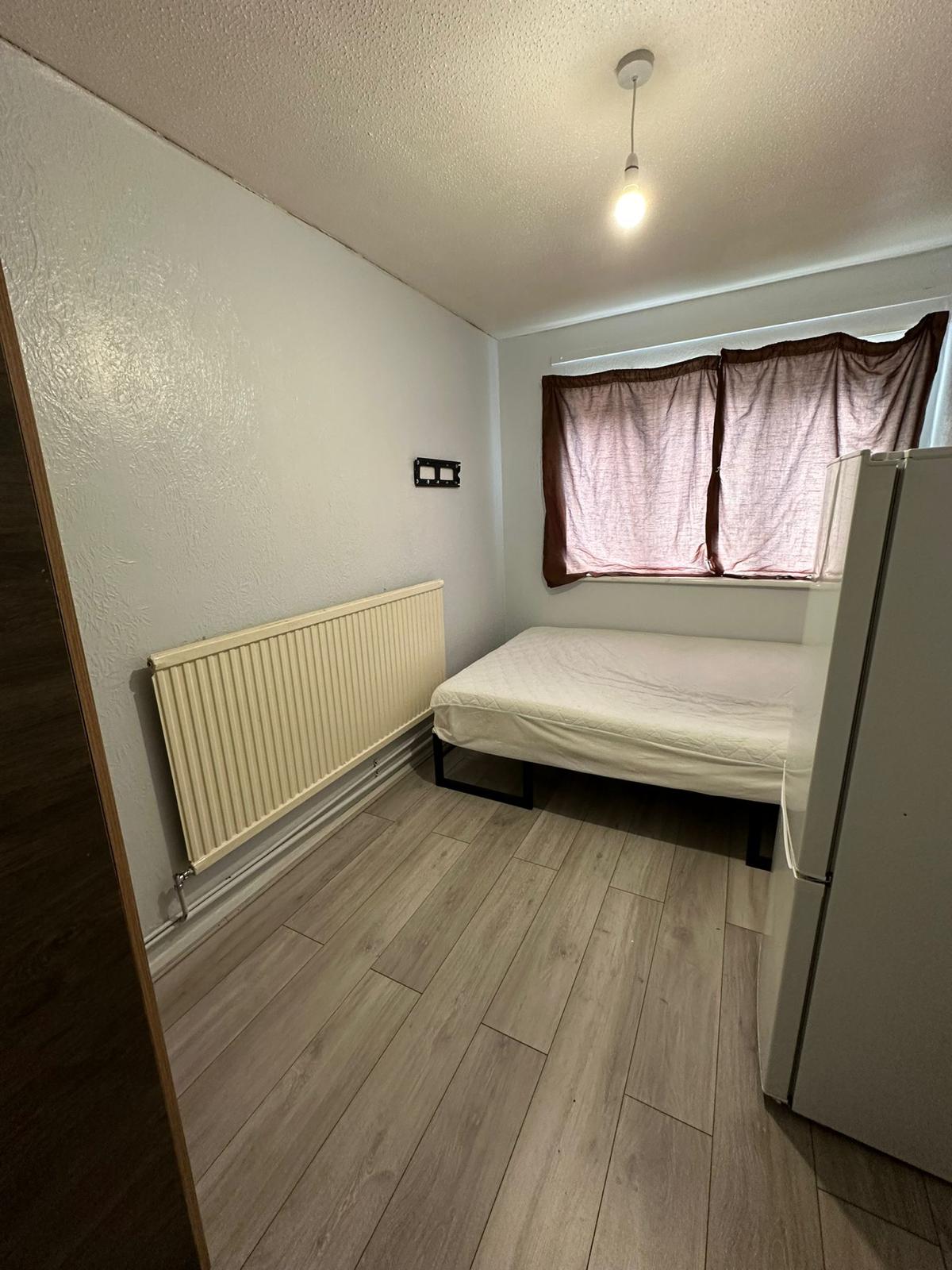 Double room in BRUCE GROVE